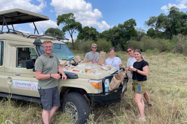 lunch in de bush van Tarangire